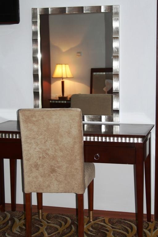 Afarensis International Hotel Аддис-Абеба Экстерьер фото