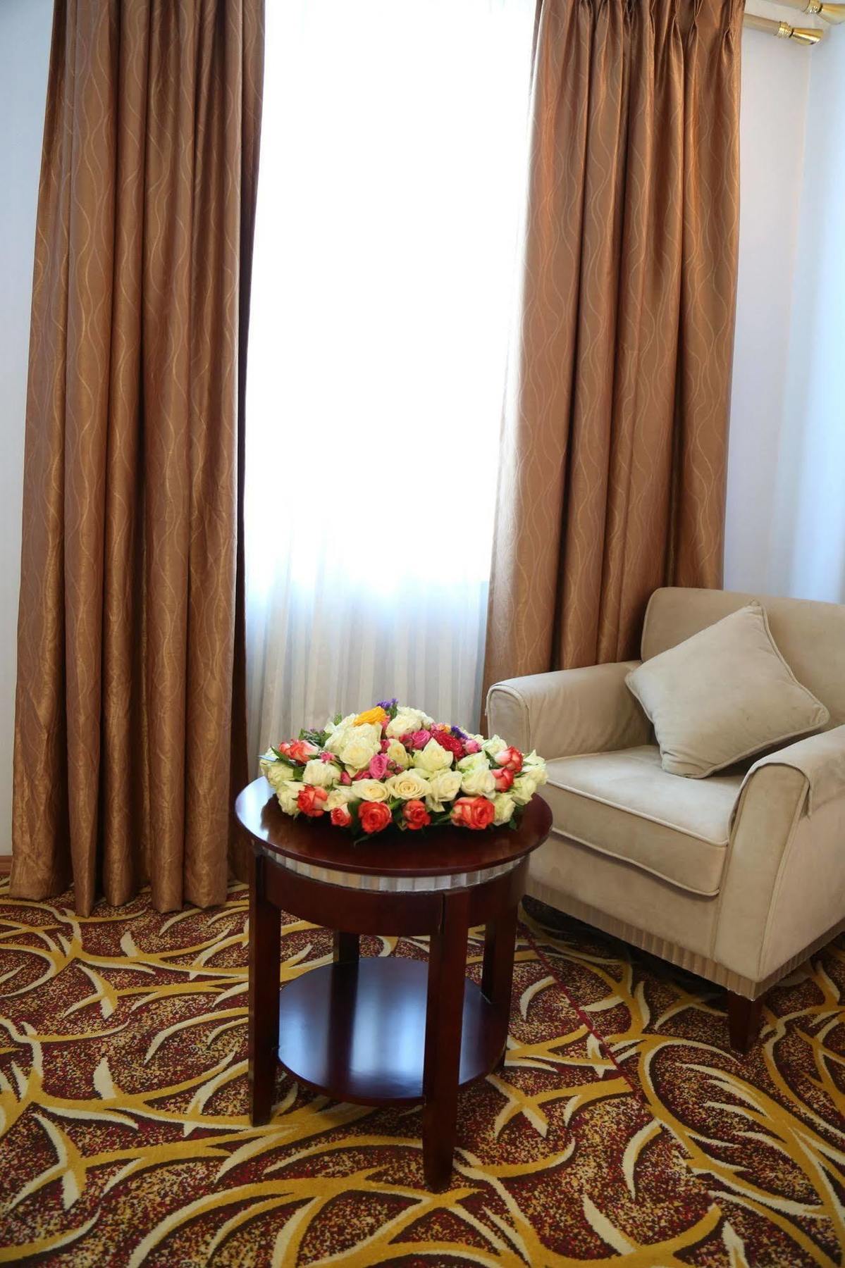 Afarensis International Hotel Аддис-Абеба Экстерьер фото